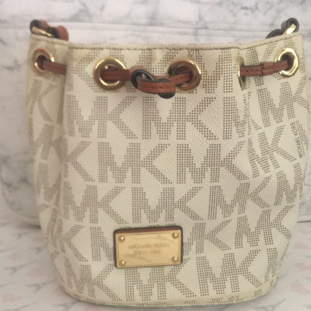 Michael Kors bucket purse